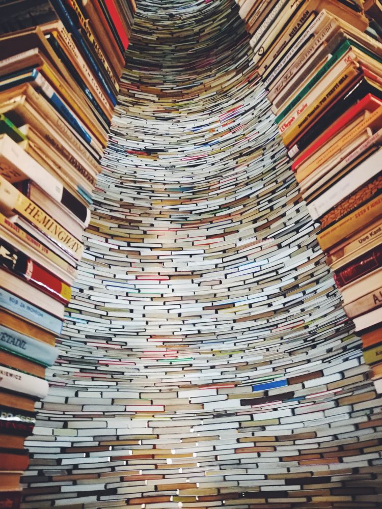 The 5 Benefits of Reading